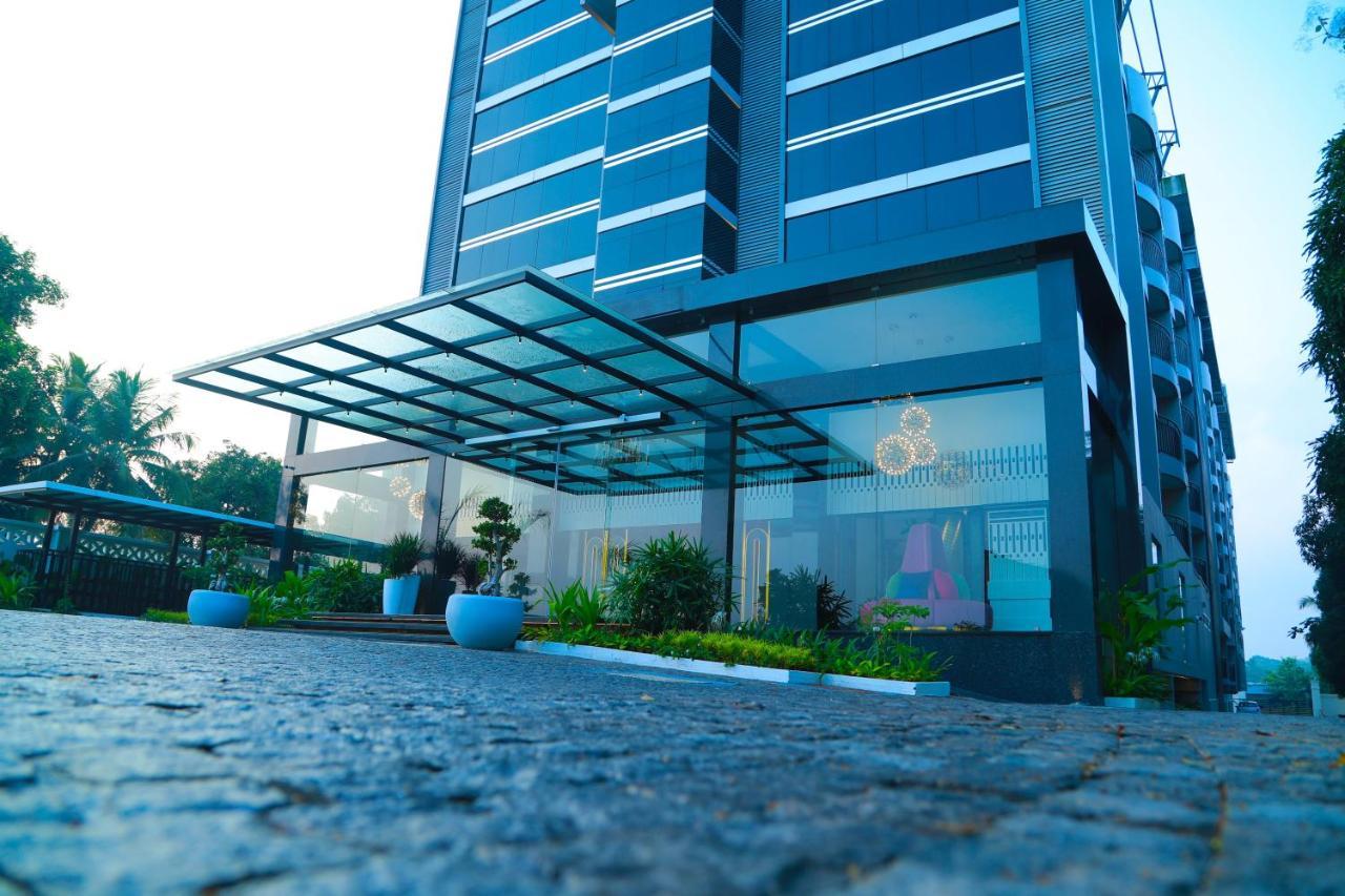 Noah Sky Suites Kochi Exteriör bild