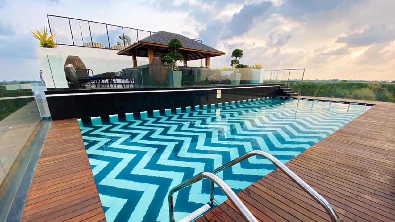 Noah Sky Suites Kochi Exteriör bild