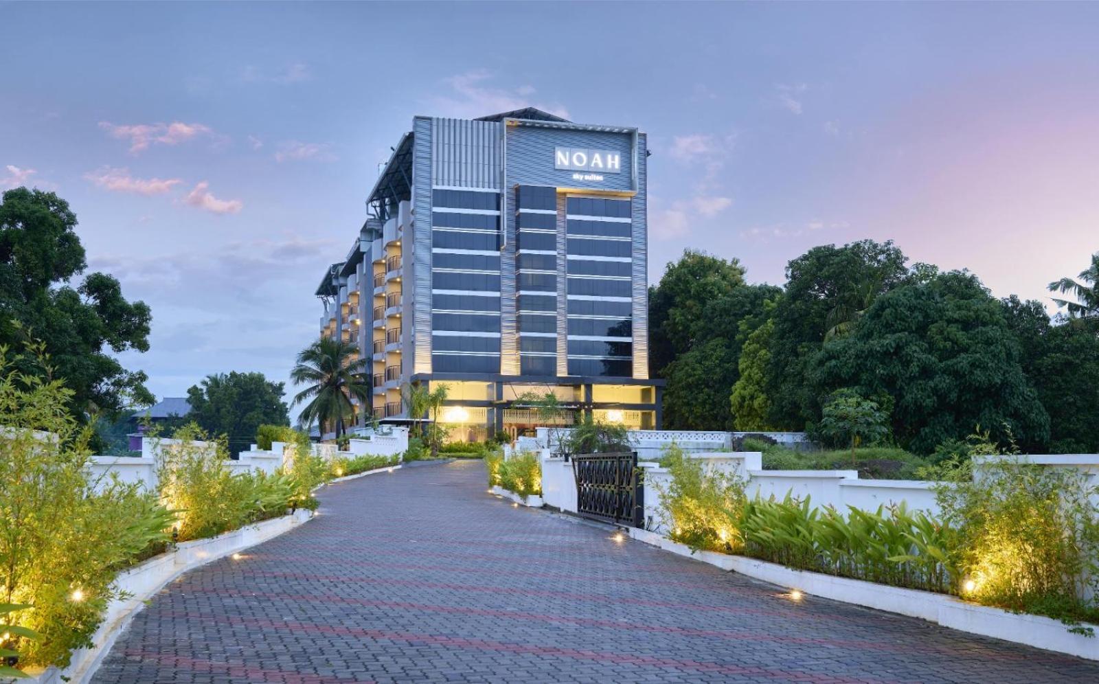 Noah Sky Suites Kochi Exteriör bild