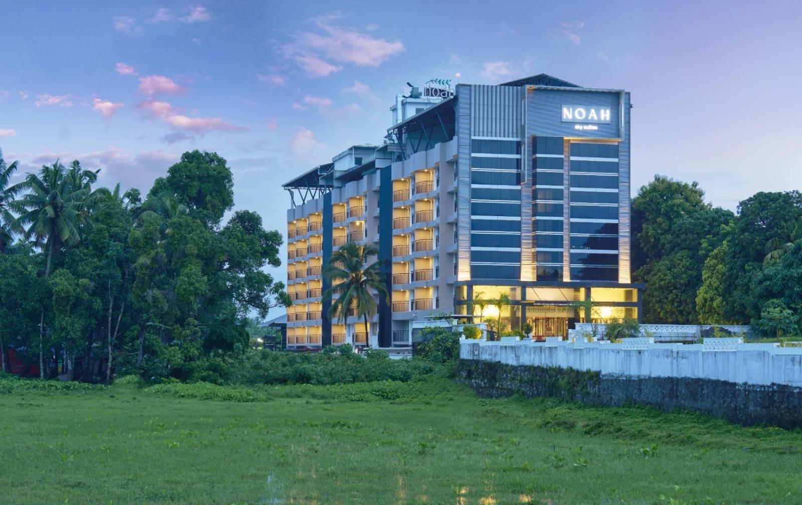 Noah Sky Suites Kochi Exteriör bild