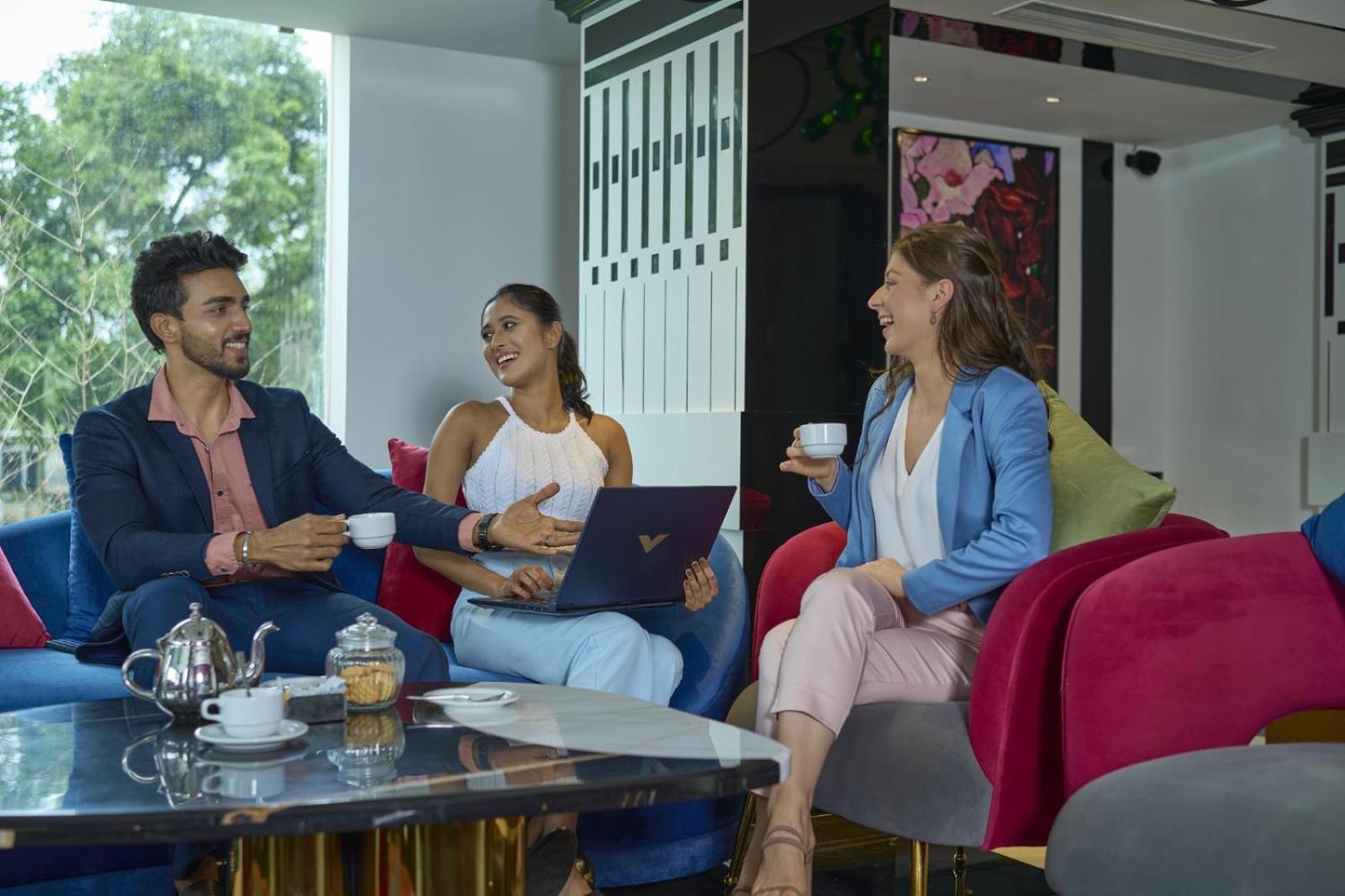 Noah Sky Suites Kochi Exteriör bild